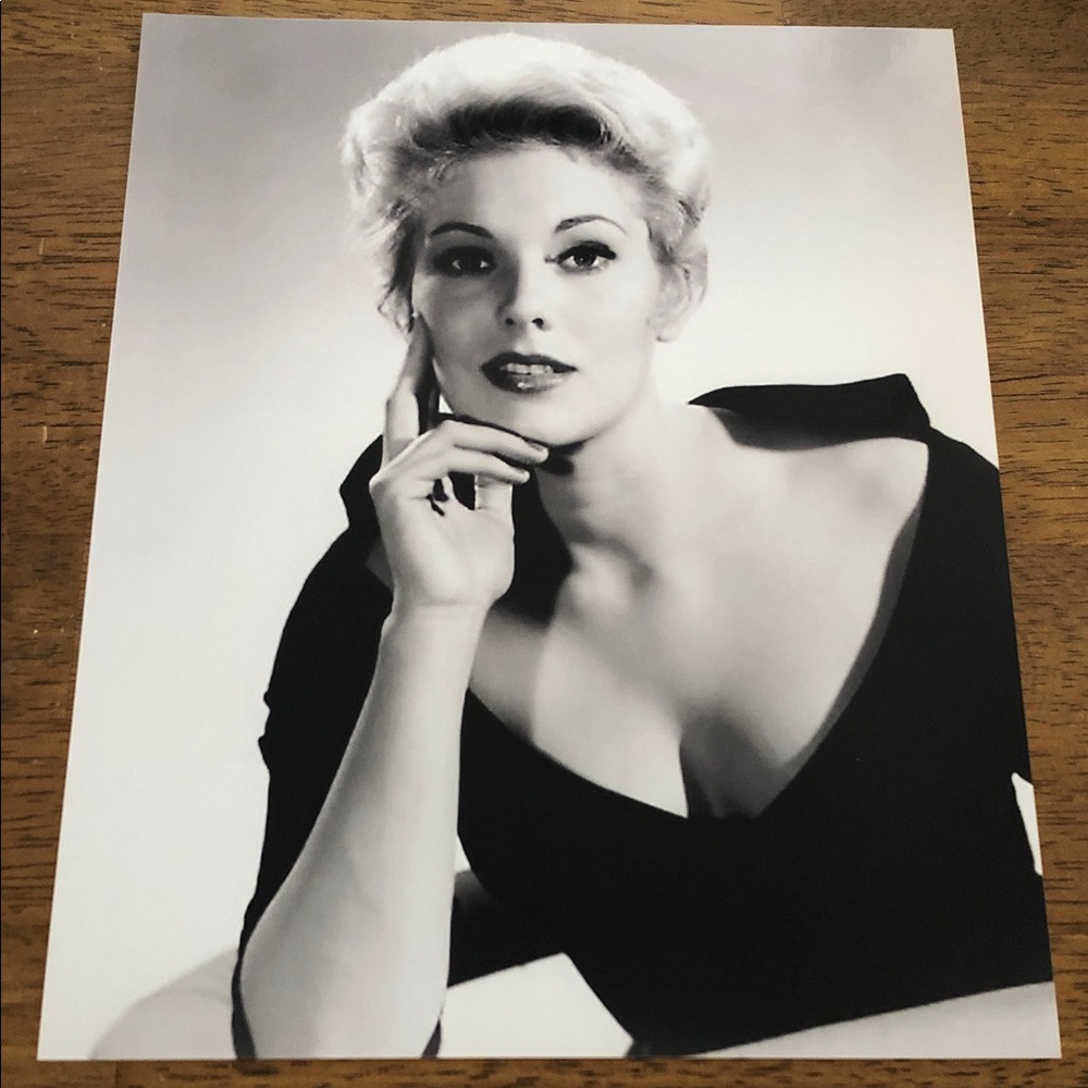 Kim Novak Celebrity Actress Model Portrait Photo